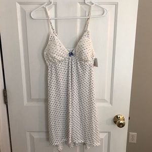 Jessica Simpson nightgown NWT
